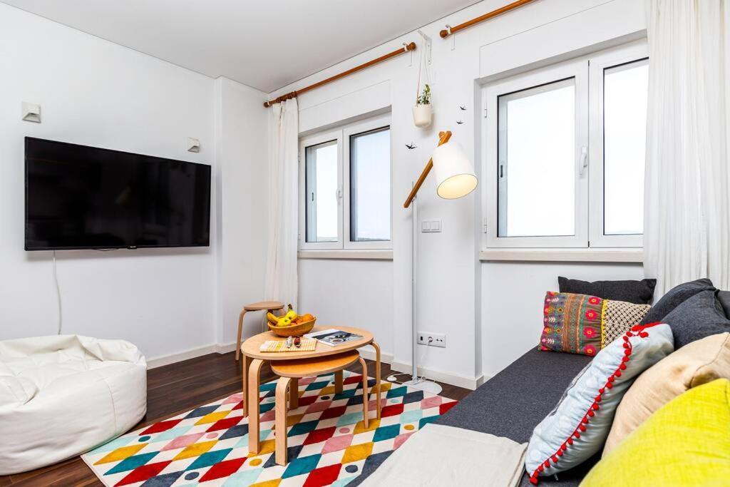 Cozy Bright Space With Landscape And Air Conditioner Lisboa Extérieur photo